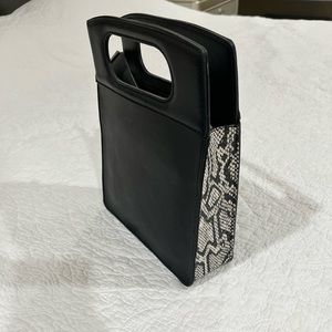 NWT 🔥🔥 Express Bag